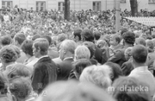 Procesja Bożego Ciała, Rynek Kościuszki, Białystok, druga połowa lat 70. XX w., fot. ze zbiorów Andrzeja Trzcińskiego
