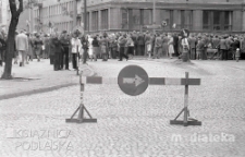 Procesja Bożego Ciała, Rynek Kościuszki, Białystok, druga połowa lat 70. XX w., fot. ze zbiorów Andrzeja Trzcińskiego