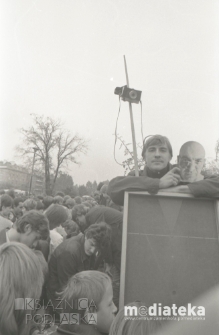 Giełda staroci, Plac XXX-lecia PRL, Białystok, ok. 1978 r., fot. ze zbiorów Andrzej Trzcińskiego