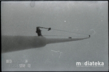 Maszt na stadionie przy ul. Jurowieckiej, Białystok, druga połowa lat 70. XX w., fot. ze zbiorów Andrzeja Trzcińskiego