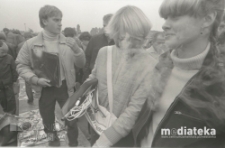 Giełda staroci, Plac XXX-lecia PRL, Białystok, ok. 1978 r., fot. ze zbiorów Andrzej Trzcińskiego