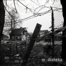 Zabudowa drewniana, okolice ul. Młynowej, Białystok, druga połowa lat 70. XX w., fot. ze zbiorów Andrzeja Trzcińskiego