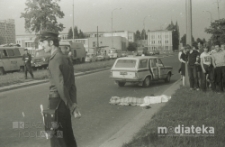 Wypadek samochodowy, ul. Feliksa Dzierżyńskiego (obecnie ul. Legionowa), Białystok, druga połowa lat 70. XX w., fot. ze zbiorów Andrzeja Trzcińskiego