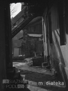 Wejście do domu, Białystok, druga połowa lat 70. XX w., fot. ze zbiorów Andrzej Trzcińskiego