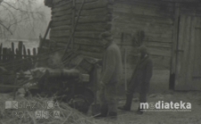 Młócenie słomy, druga połowa lat 70. XX w., fot. ze zbiorów Andrzeja Trzcińskiego