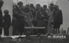 Plenerowa wystawa malarstwa i rękodzieła podlaskich twórców, ul. Podleśna 2, Białystok, druga połowa lat 70. XX w., fot. ze zbiorów Andrzeja Trzcińskiego