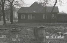 Drewniana zabudowa, Białystok, druga połowa lat 70. XX w., fot. ze zbior&oacute;w Andrzeja Trzcińskiego