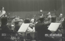 Koncert w Filharmonii Podlaskiej, ul. Podleśna 2, Białystok, druga połowa lat 70. XX w., fot. ze zbior&oacute;w Andrzeja Trzcińskiego