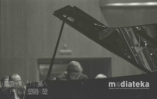 Koncert w Filharmonii Podlaskiej, ul. Podleśna 2, Białystok, druga połowa lat 70. XX w., fot. ze zbiorów Andrzeja Trzcińskiego