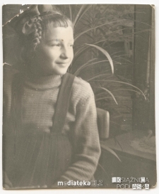 Odbicie w lustrze Ireny Michalczuk, ul. Feliksa Dzierżyńskiego (obecnie ul. Legionowa), Białystok - lata 50. XX w.