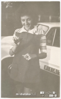 Portret Ireny Michalczuk z Fiatem 125p, Augustów (woj. podlaskie), 14.09.1972
