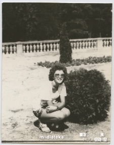 Portret Ireny Michalczuk, Ogród Francuski Pałacu Branickich, Białystok - lata 70. XX w.