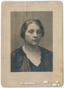 Portret Wacławy Rusinowicz, ul. Sienkiewicza 16, Białystok, lata 30. XX w. Fot. Zakład Fotograficzny Berka Polskiego