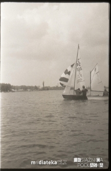 Kurs żeglarski dla dzieci i młodzieży na Stawach Dojlidzkich, Białystok, lata 60. 70. XX w.
