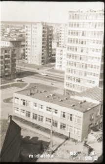 Widok z wieżowca na ul. Nory Ney i ul. Marii Skłodowskiej-Curie, Białystok, 1975 r.