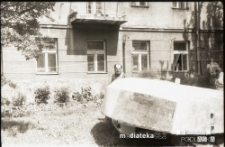 Budowa jachtu, ul. Starobojarska 18, Białystok, 1975 r.