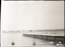 Pomost na jeziorze, lata 70. XX w.