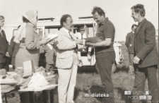 Zawody modeli latających Spółdzielczości Mieszkaniowej w Białymstoku, Lotnisko Krywlany, Białystok, ok. 1965 r.