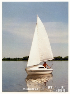 Łódka Fuks Atopas, typ Bez-2 pływa po jeziorze Rajgrodzkim, 2008-2013 r.