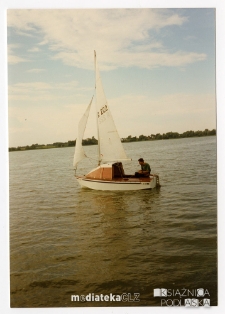 Tomek Grzybowski na żaglówce Amigo A-222, typ Pasja 383 Rajgrodzkie, 1992-2015 r.