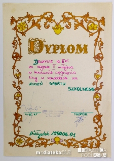 Dyplom dla drużyny kl. II K za zajęcie II miejsca w konkursie ciągnięcia liny w zawodach na Dzień Sportu Szkolnego