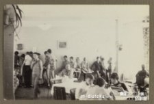 Uczniowie na szkolnej stołówce, Białystok, Technikum Kolejowe w Starosielcach