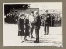 Uroczystość z okazji zakończenia roku szkolnego 1988/1989 - wręczenie świadectw, Białystok, Technikum Kolejowe w Starosielcach