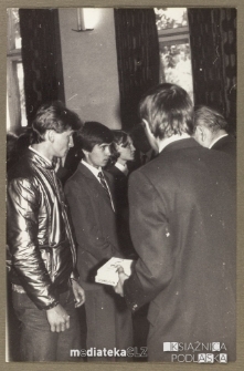 Uroczystość z okazji pożegnania klas III Zespołu Szkół Zawodowych, Białystok, Starosielce, 1985 r.