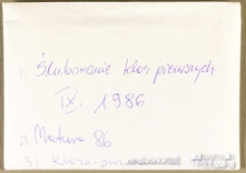 Koperta na zdjęcia z wydarzeń szkolnych: 1) ślubowanie klas pierwszych - IX 1986 r., 2) matura 1986, 3) klasa - pracownie zd. [?] 1986 r.