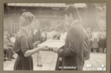 Uroczystość z okazji zakończenia roku szkolnego, Białystok, Technikum Kolejowe w Starosielcach, czerwiec 1981 r.