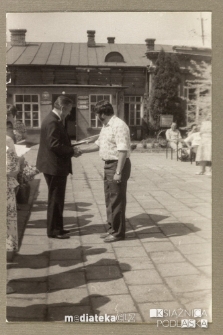 Uroczyste pożegnanie klas IV, Białystok, Technikum Kolejowe w Starosielcach, 1982 r.