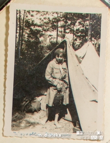 Portret harcerki wykonany podczas zlotu drużyny harcerskiej Związku Harcerstwa Polskiego "Dzieci słońca" im. Narcyzy Żmichowskiej, Biała Podlaska, 31.05-1.06.1936
