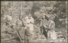 Harcerze na obozie wędrownym, 1969 r.