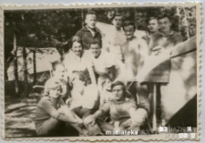 Portret uczestników obozu harcerskiego, lata 70. XX w.