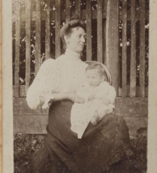 Helena Toczyłowska z domu Stołecka z synem