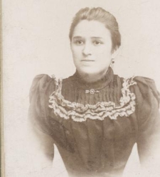 Portret młodej kobiety