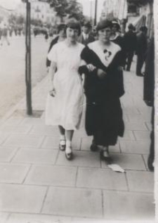 Dwie kobiety na Rynku Kościuszki