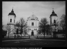 Tykocin, rynek miejski oraz kościół p.w. Świętej Trójcy