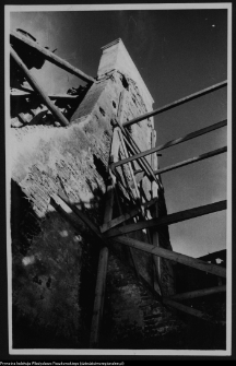 Bęćkowo, komin we dworze przed konserwacją