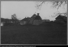 Mała Huta, brama folwarczna