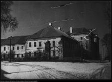 Supraśl, Pałac Opatów