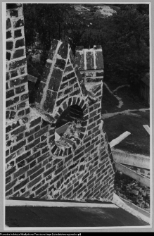 Wizna, odbudowa kościoła