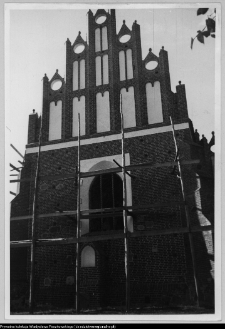 Wizna, odbudowa kościoła