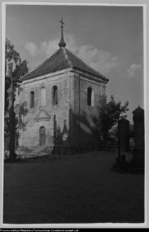 Wizna, dzwonnica przy kościele