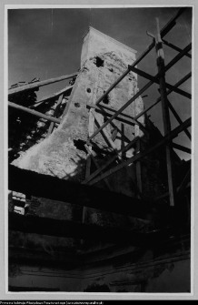 Bęćkowo, komin we dworze przed konserwacją