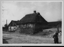 Miłkowice-Maćki, chaty drewniane