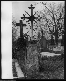 Chodor&oacute;wka, krzyże cmentarne