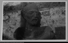 Białystok, odbudowa Pałacu Branickich, elewacja popiersie po rekonstrukcji