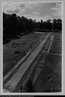 Białystok, widok na ogród przy Pałacu Branickich