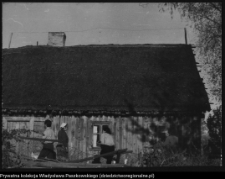 Bargł&oacute;w Dworny, drewniane chałupy